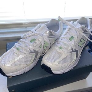 New Balance Unisex Sneakers